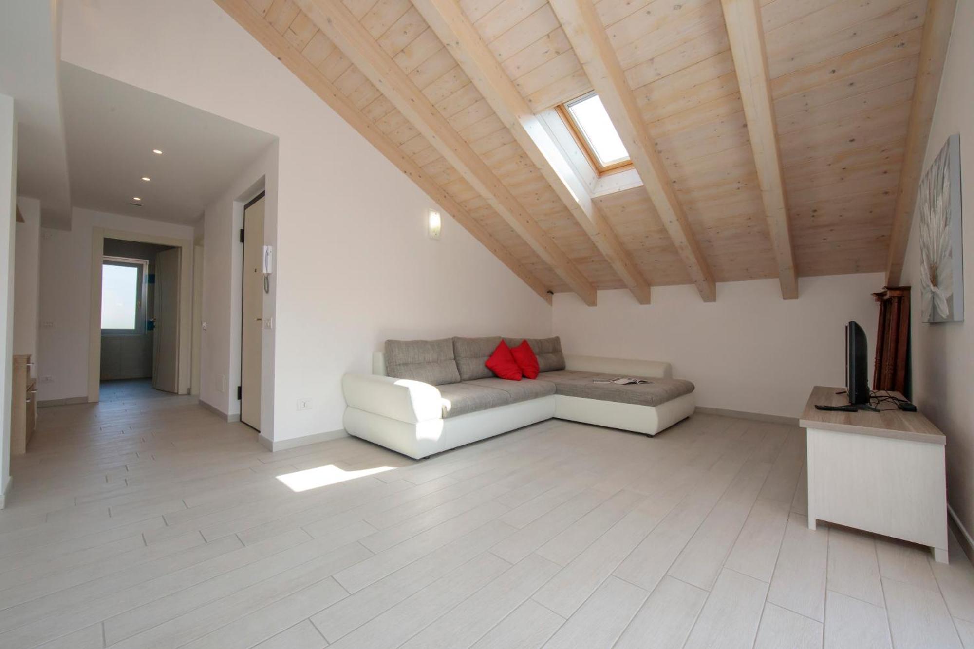 Silver Lake Apartment - Happy Rentals Angera Exterior foto